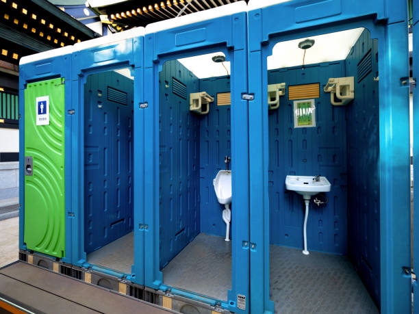Best Portable restroom trailer rental  in Decatur, TX